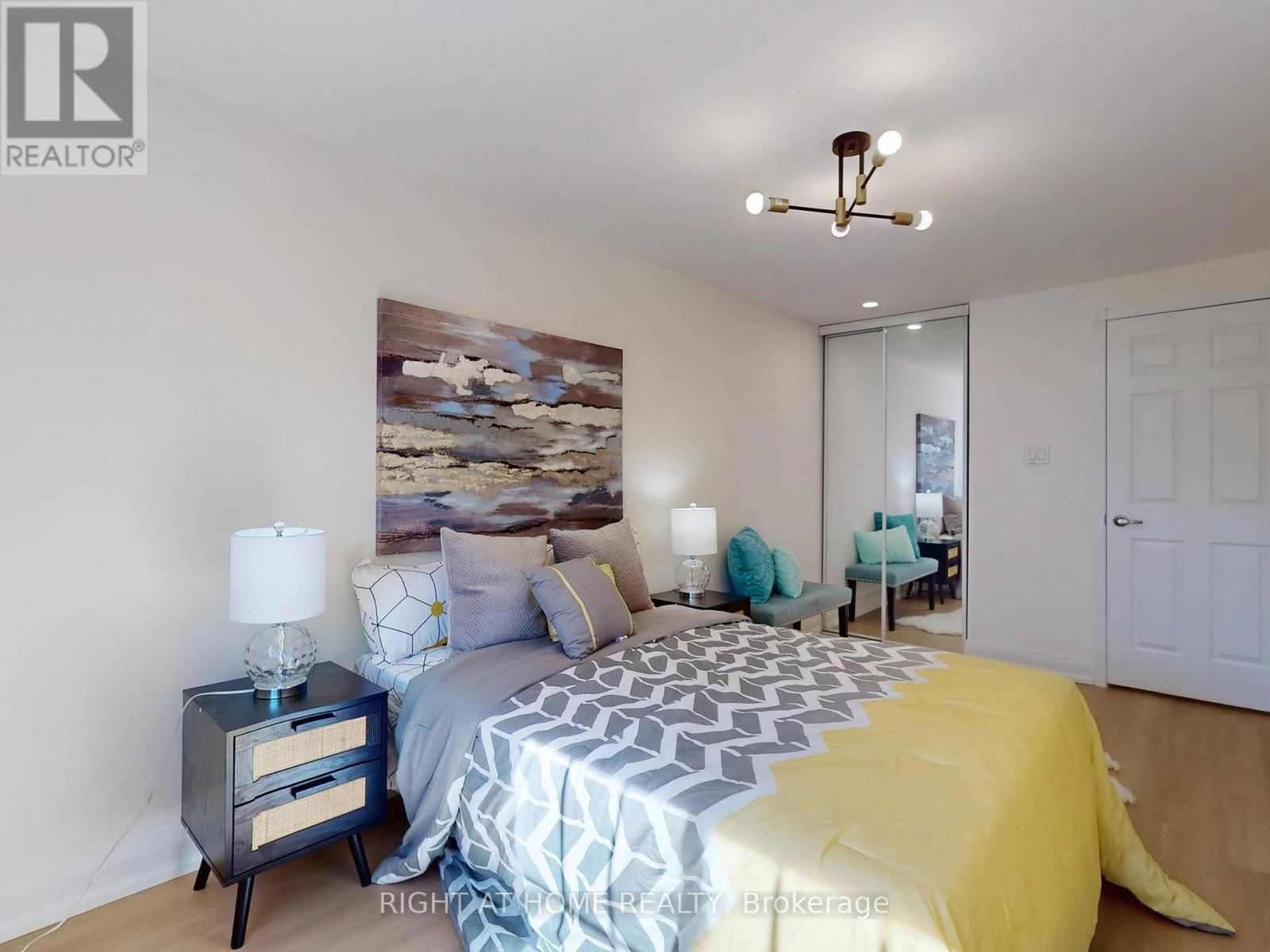 94 REGINALD CRESCENT Image 23