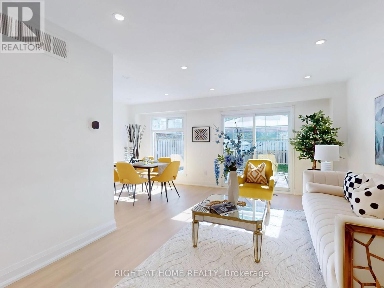 94 REGINALD CRESCENT Image 4