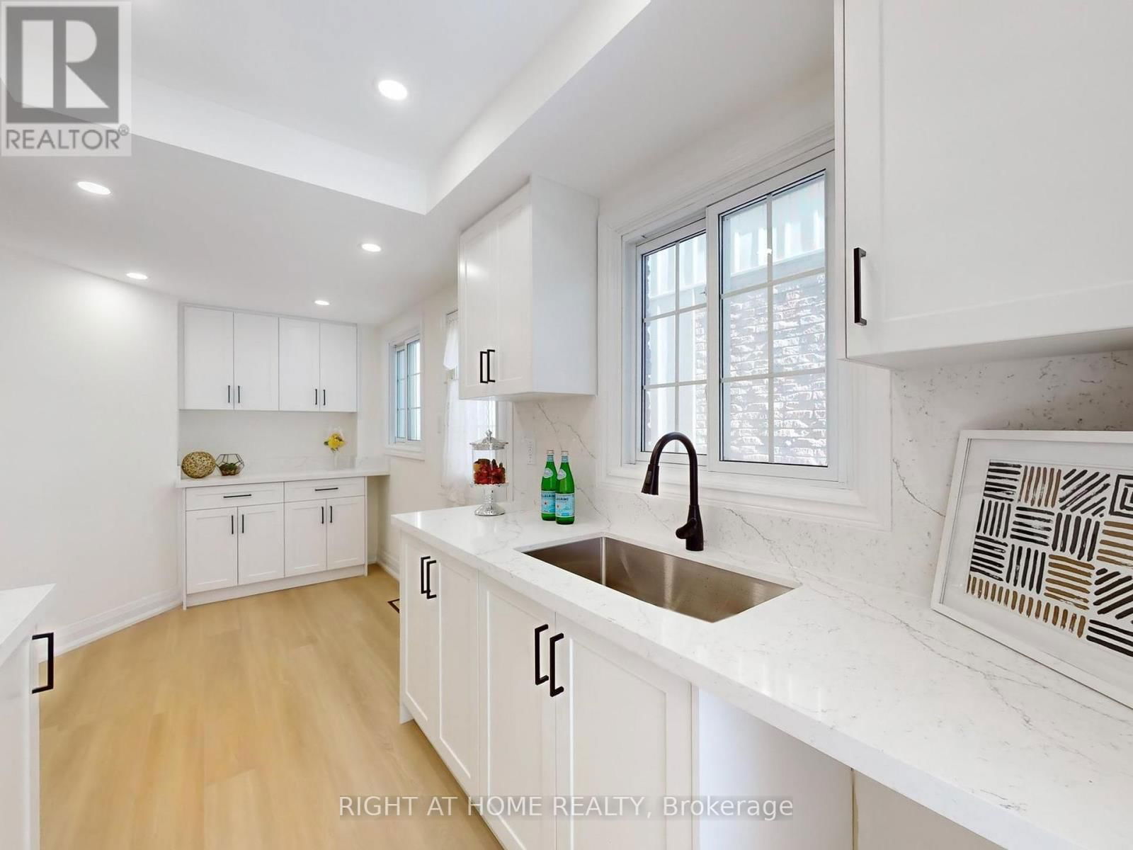 94 REGINALD CRESCENT Image 9