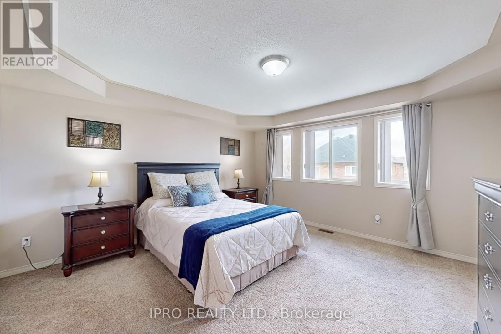 4 COPPERSTONE CRESCENT Image 26