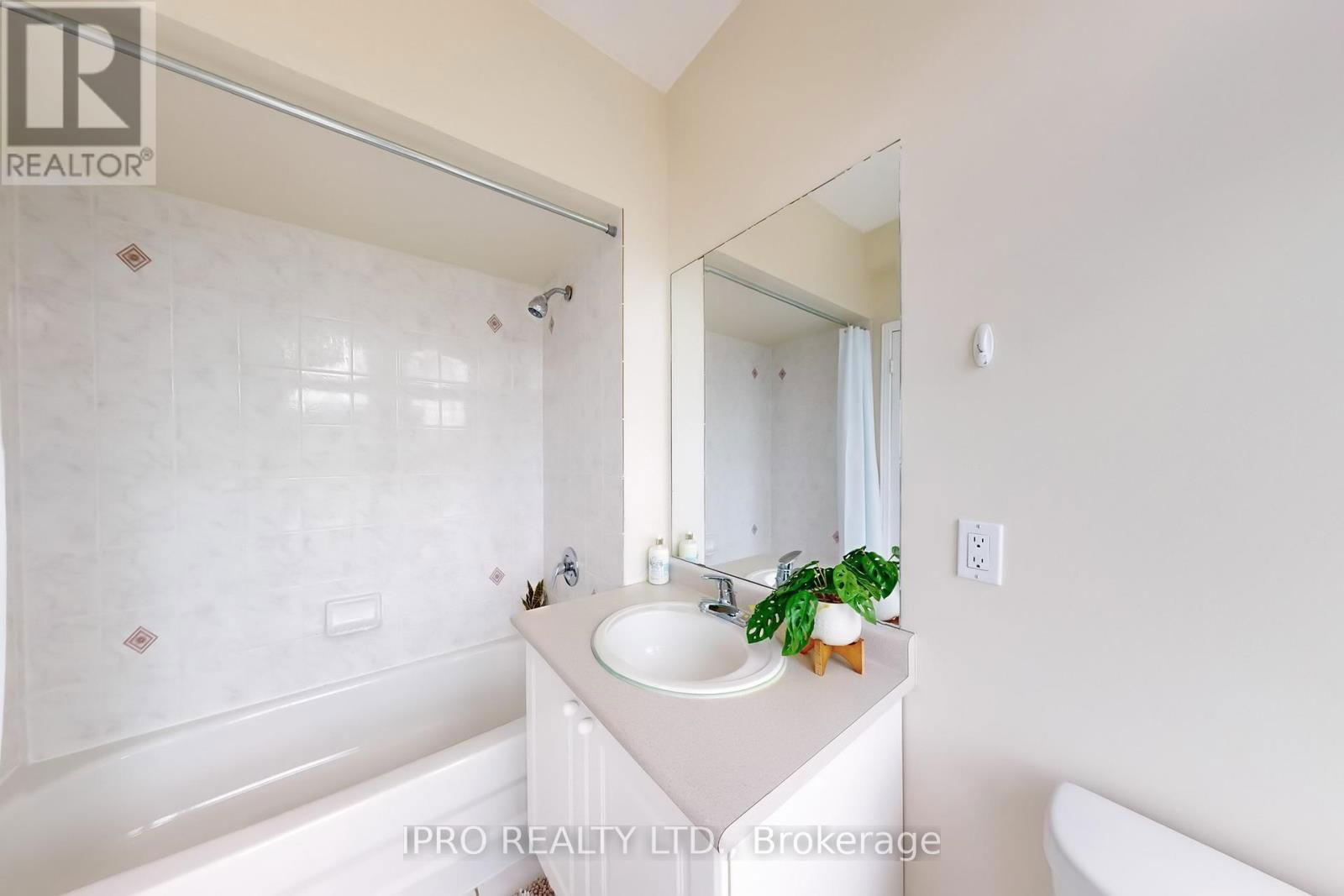 4 COPPERSTONE CRESCENT Image 35