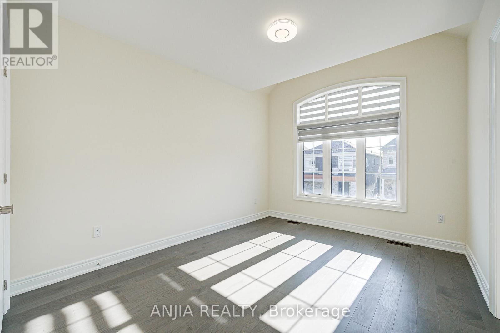 7 FAUCHARD STREET Image 19