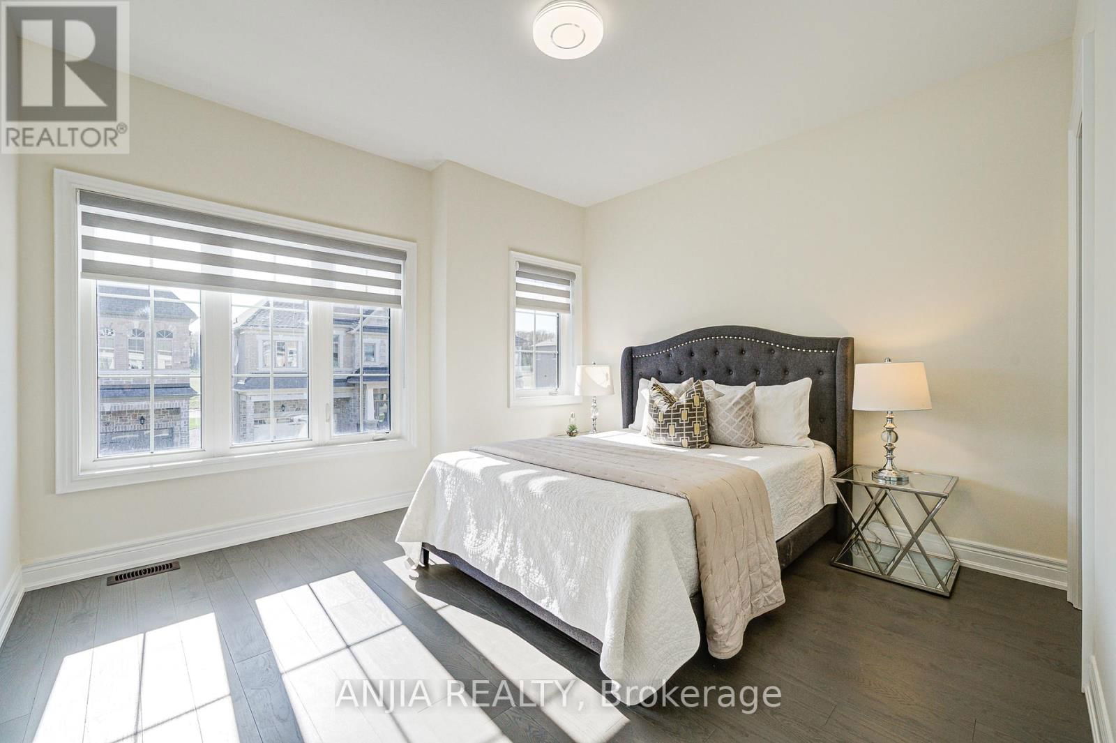 7 FAUCHARD STREET Image 24