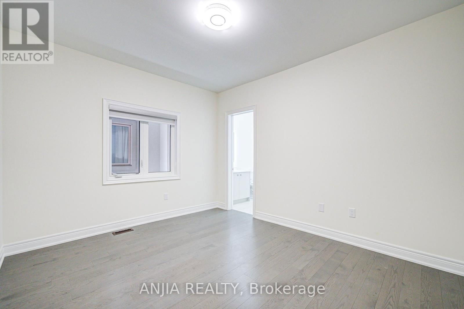 7 FAUCHARD STREET Image 27