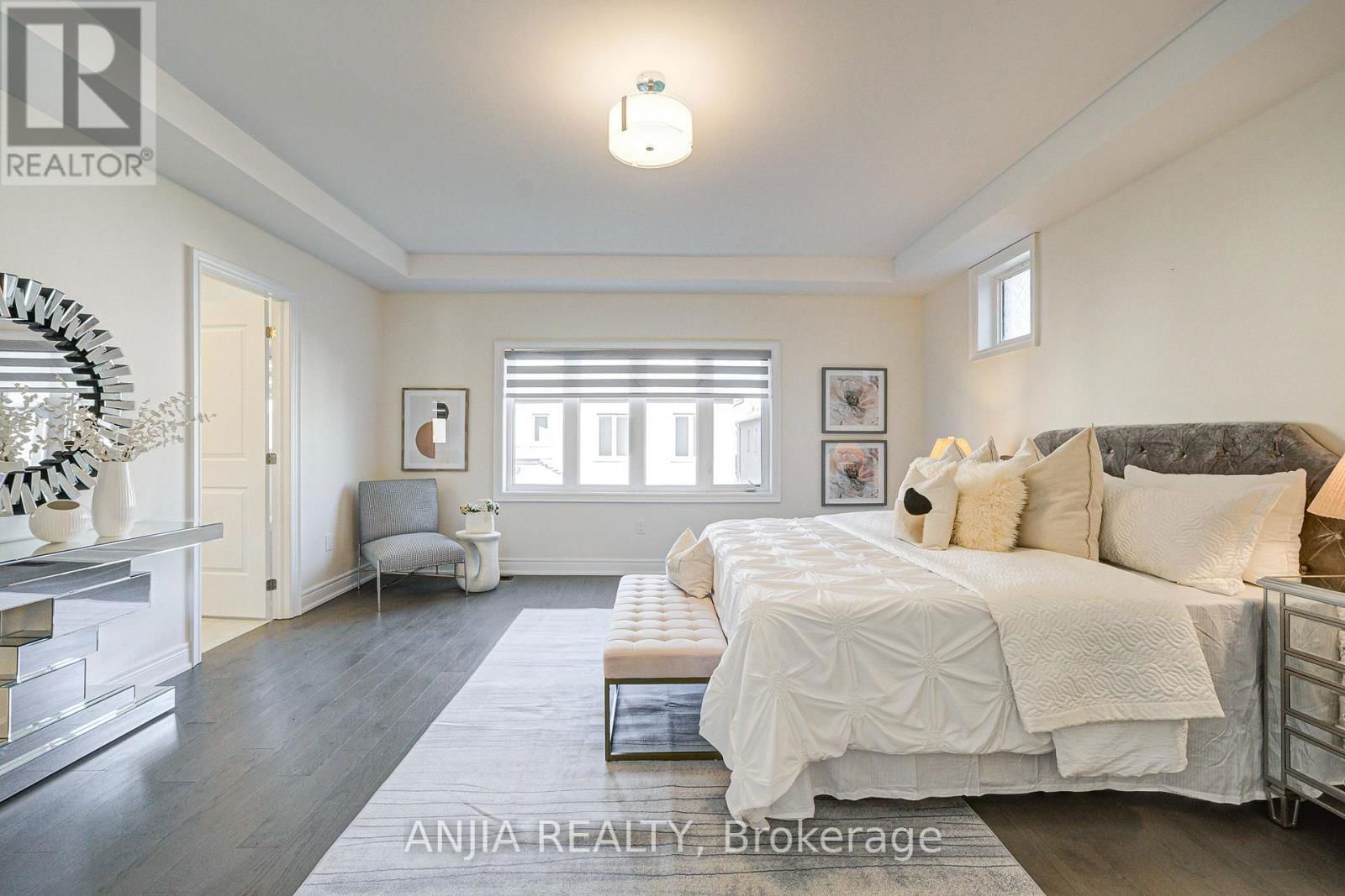 7 FAUCHARD STREET Image 33