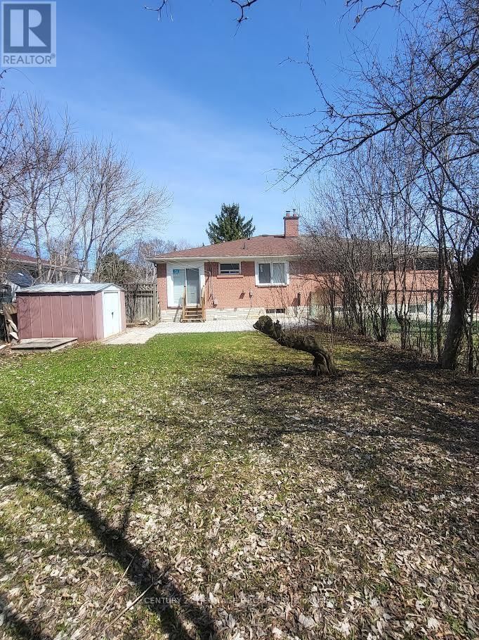 232 BLUE GRASS BOULEVARD Image 15