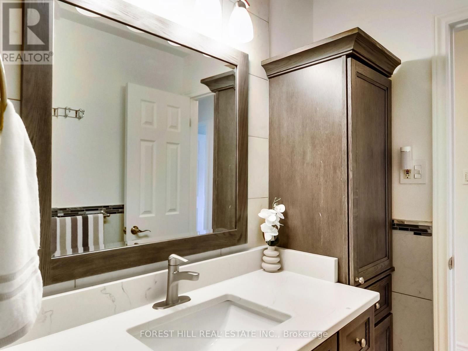 1153 VERNOR DRIVE Image 21