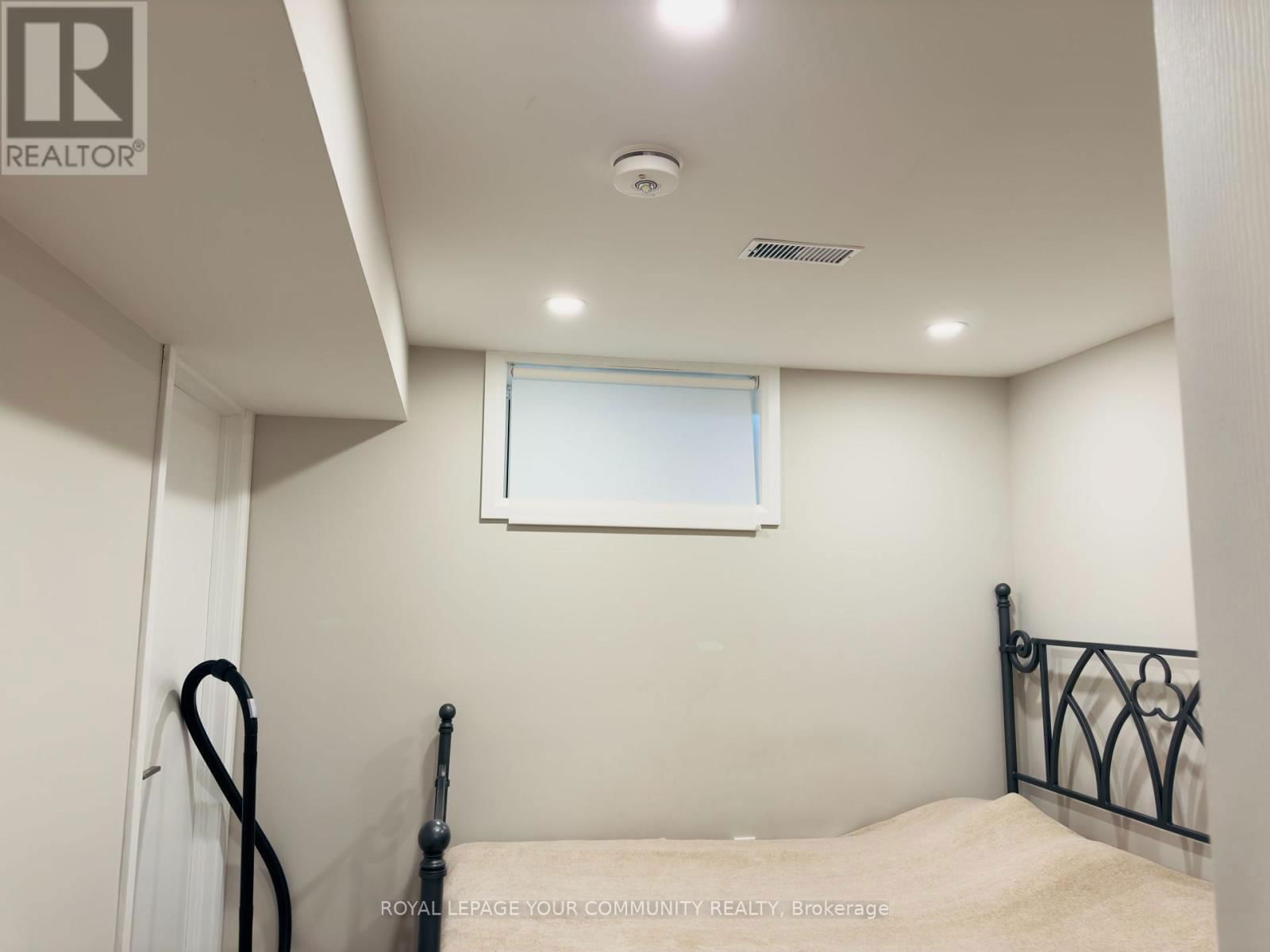 19 HURON COURT Image 10