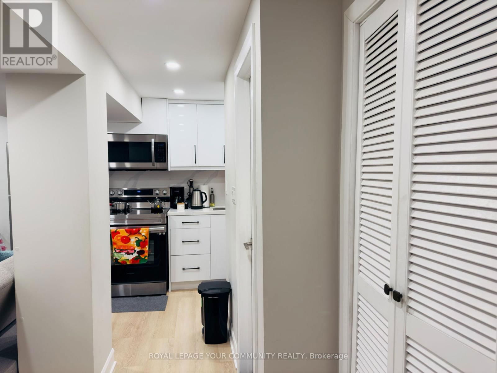 19 HURON COURT Image 6