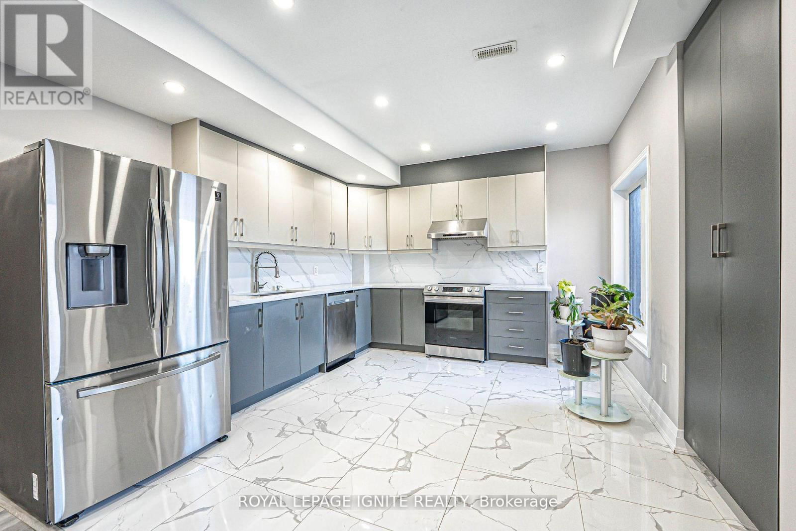 61 GIBSON CIRCLE Image 32