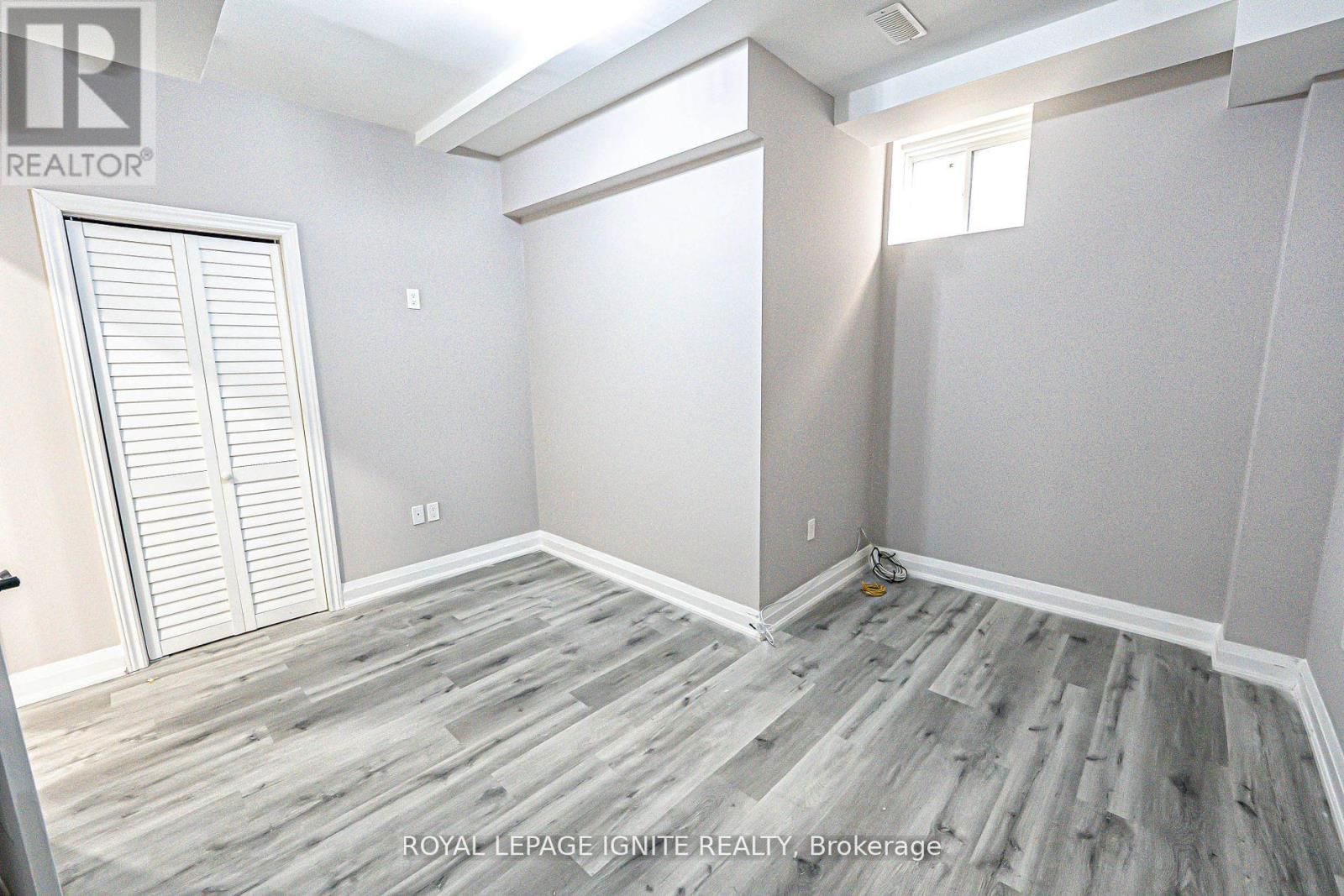61 GIBSON CIRCLE Image 34