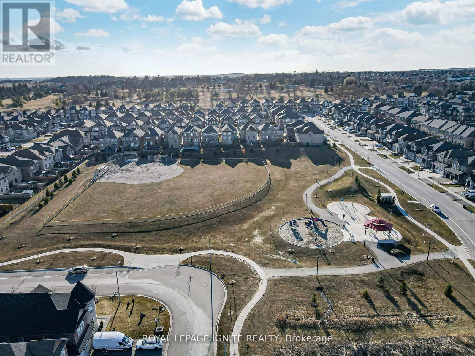 61 GIBSON CIRCLE Image 4