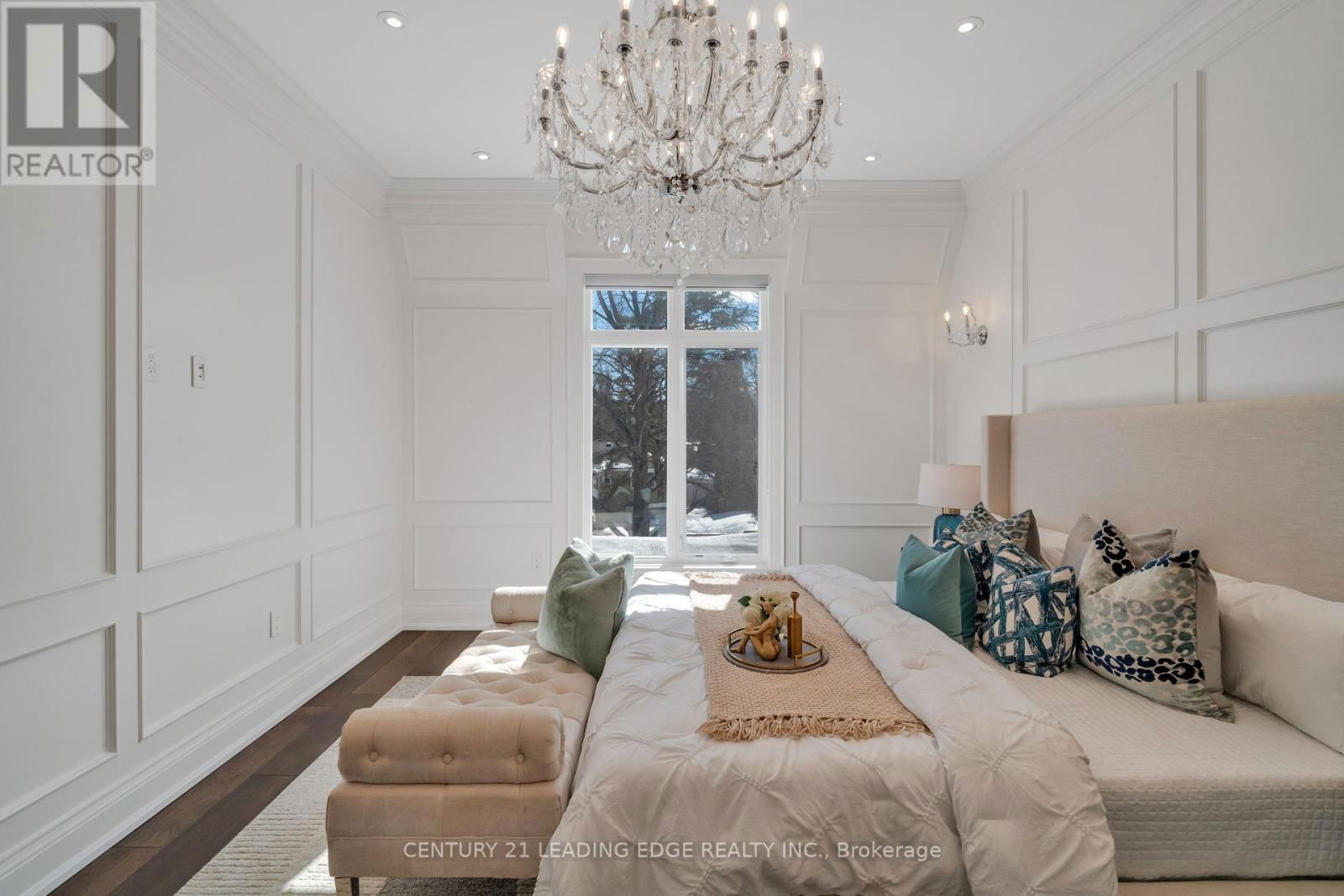 25 TALISMAN CRESCENT Image 26