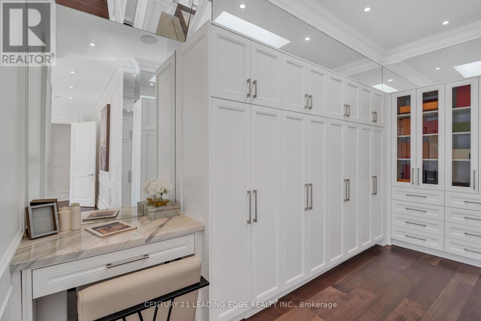 25 TALISMAN CRESCENT Image 28