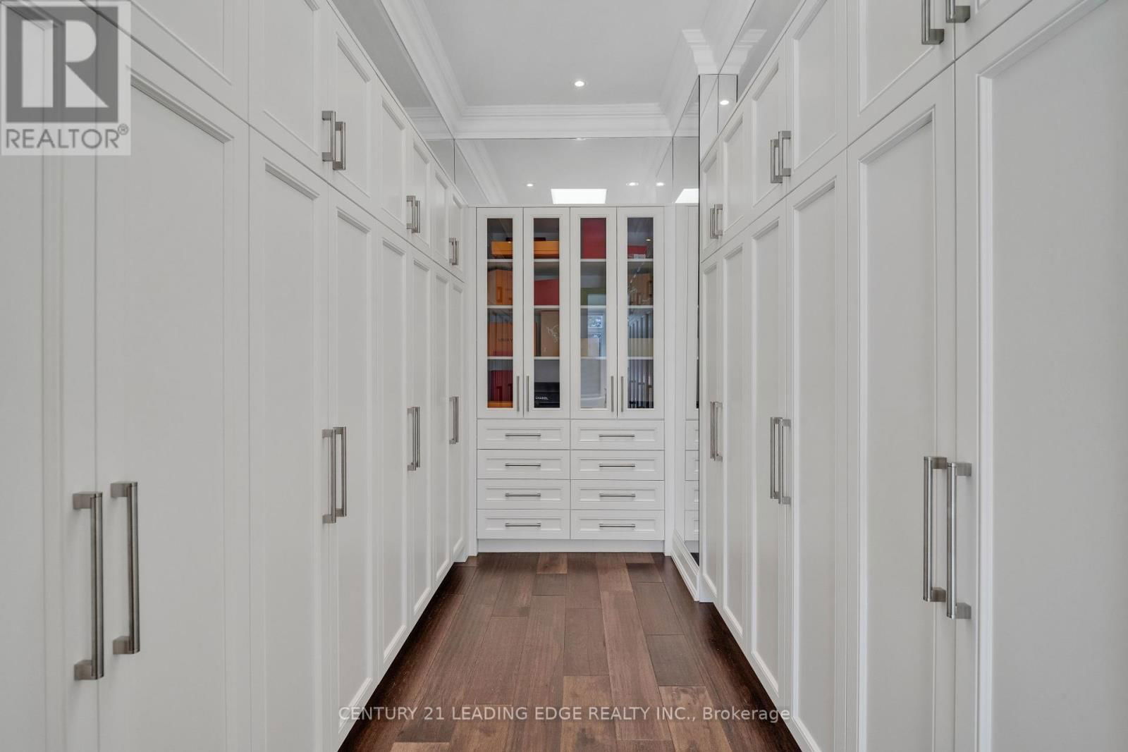 25 TALISMAN CRESCENT Image 30