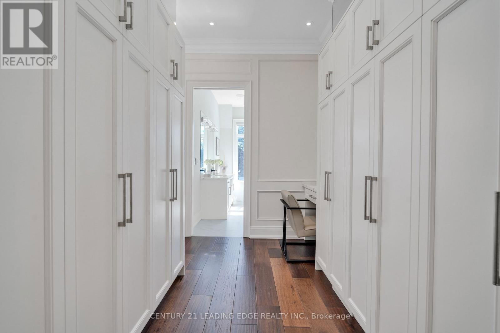 25 TALISMAN CRESCENT Image 31