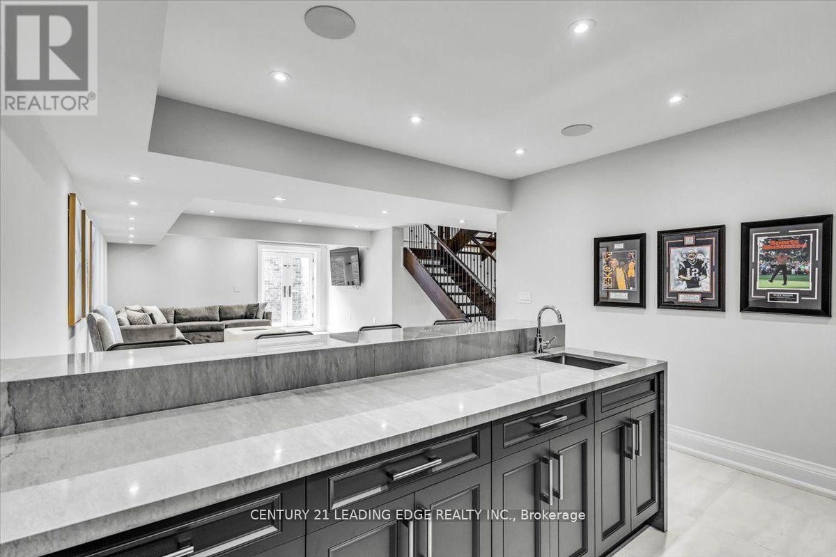 25 TALISMAN CRESCENT Image 42