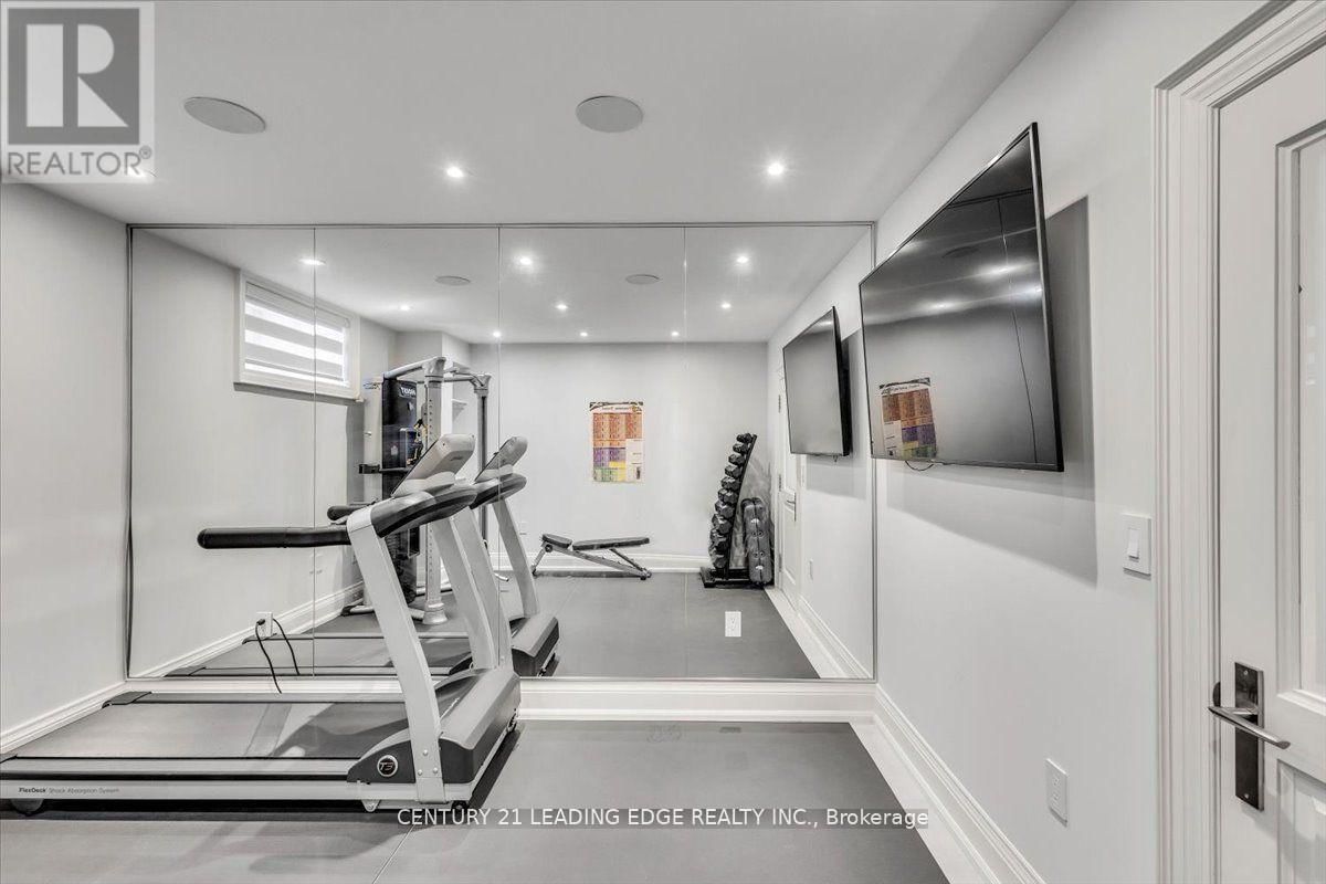 25 TALISMAN CRESCENT Image 43