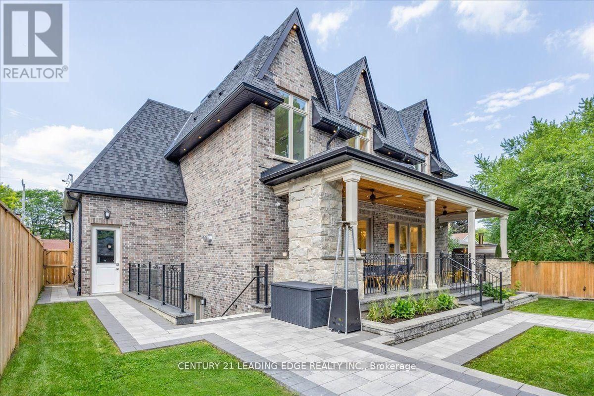 25 TALISMAN CRESCENT Image 48