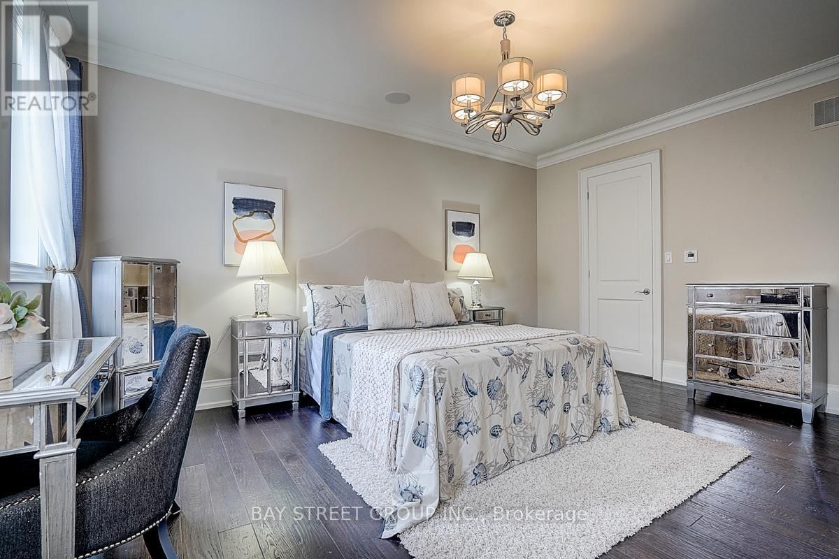 42 HAILSHAM COURT Image 33