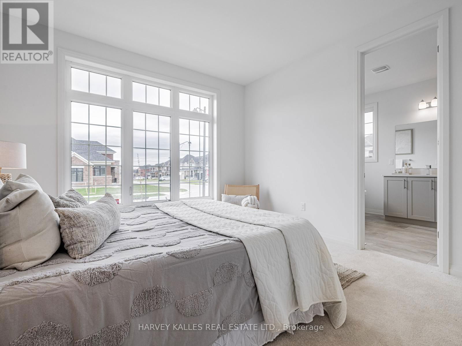 2 BAYBERRY DRIVE Image 25