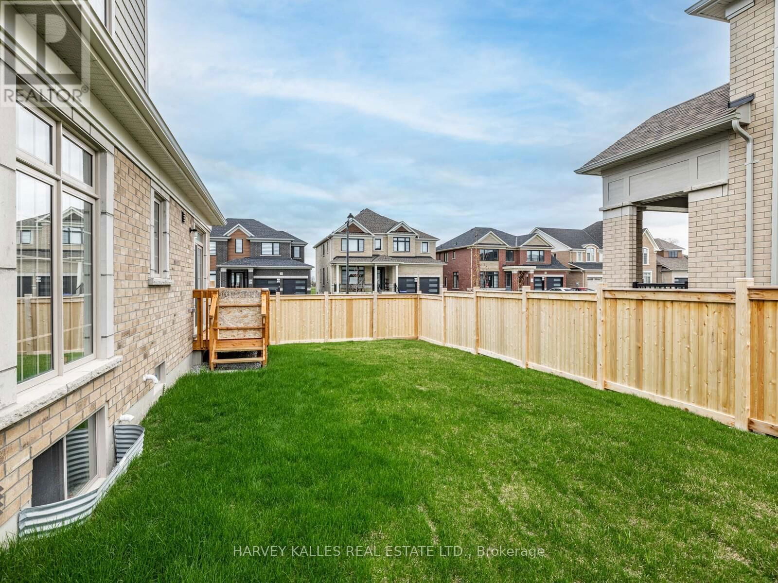 2 BAYBERRY DRIVE Image 31
