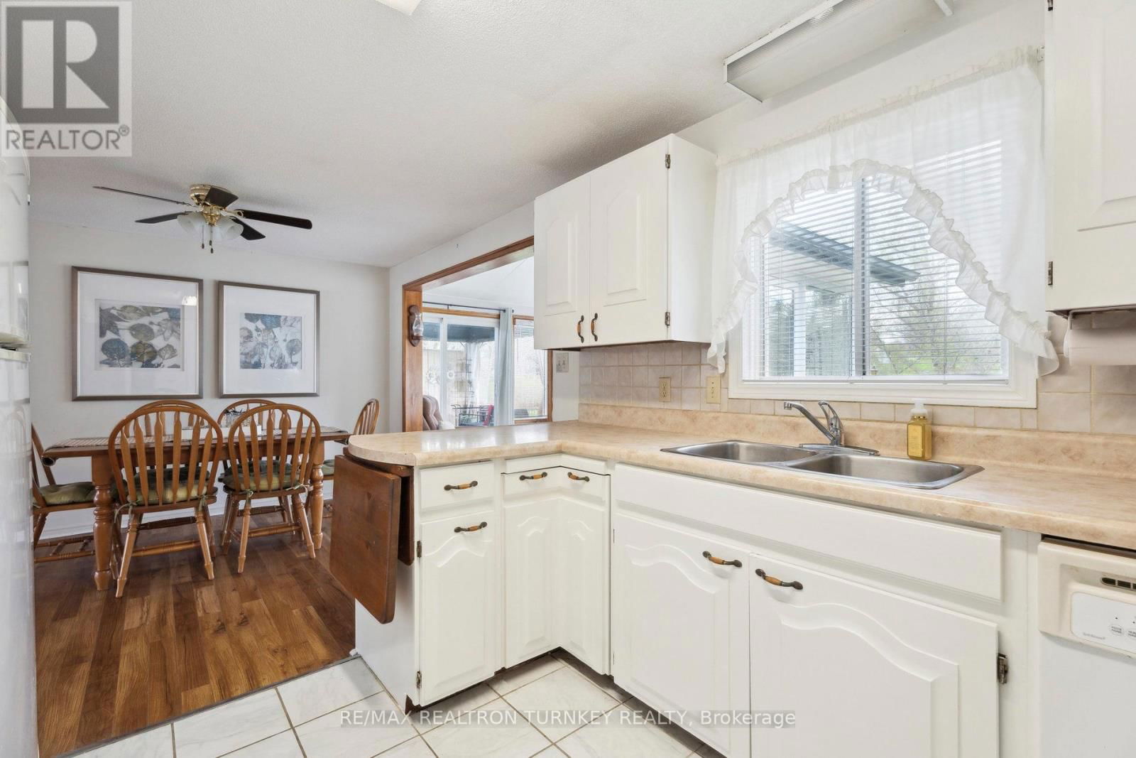 36 TECUMSETH PINES DRIVE Image 12