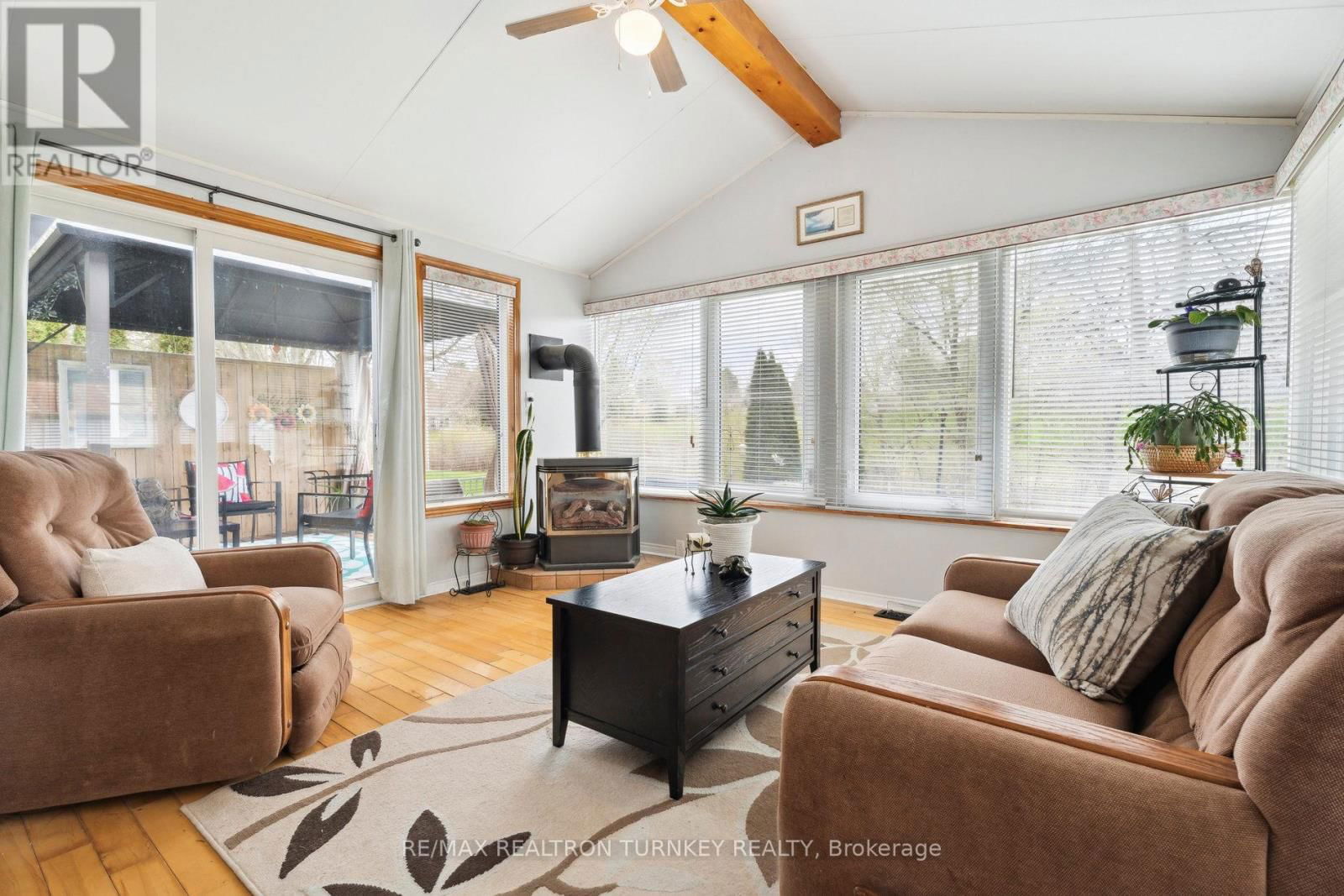 36 TECUMSETH PINES DRIVE Image 15