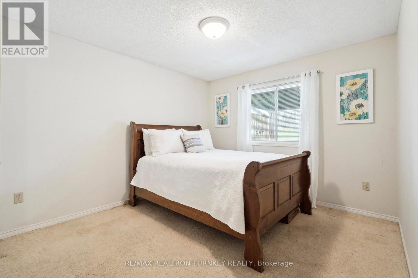 36 TECUMSETH PINES DRIVE Image 23