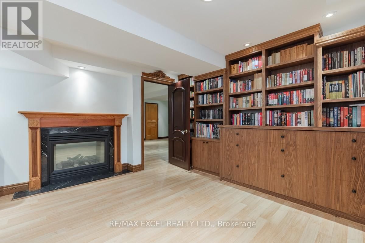 8 BOYD COURT Image 21
