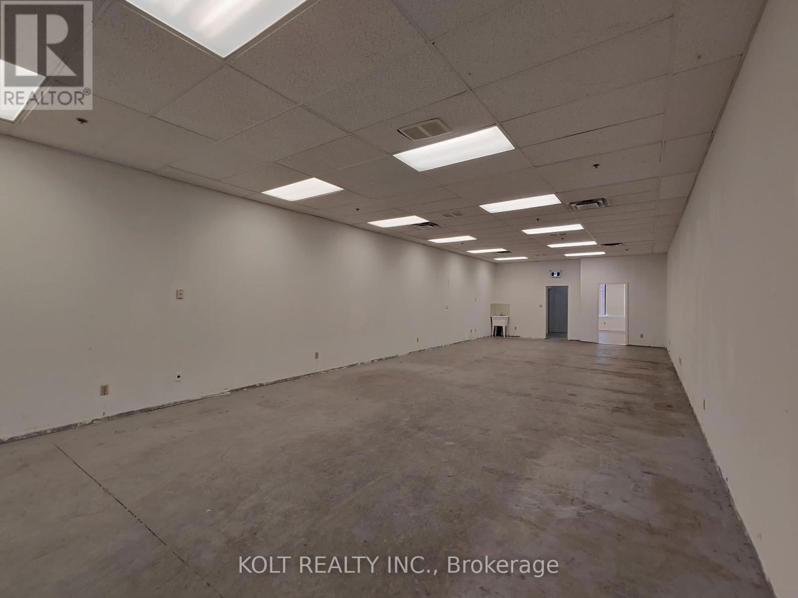 28 - 300 ESNA PARK DRIVE Image 10