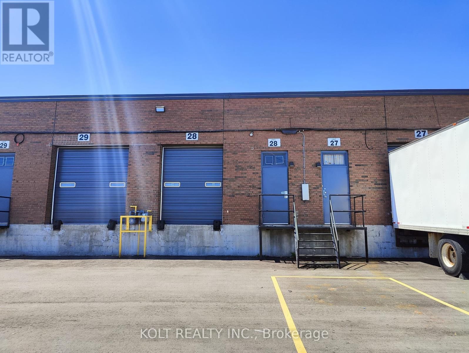 28 - 300 ESNA PARK DRIVE Image 14