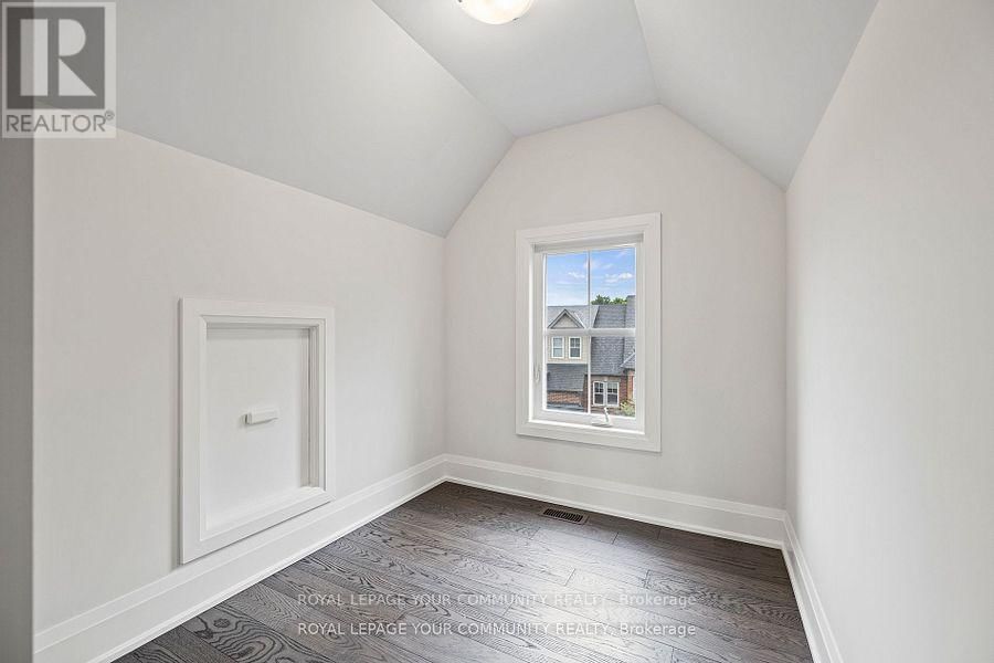 14 DEER PARK LANE Image 23