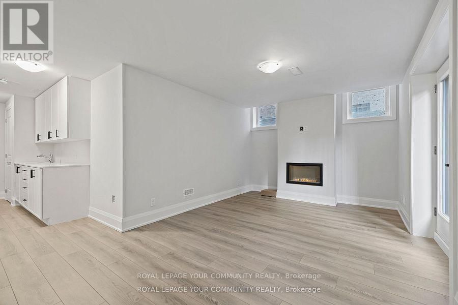 14 DEER PARK LANE Image 29