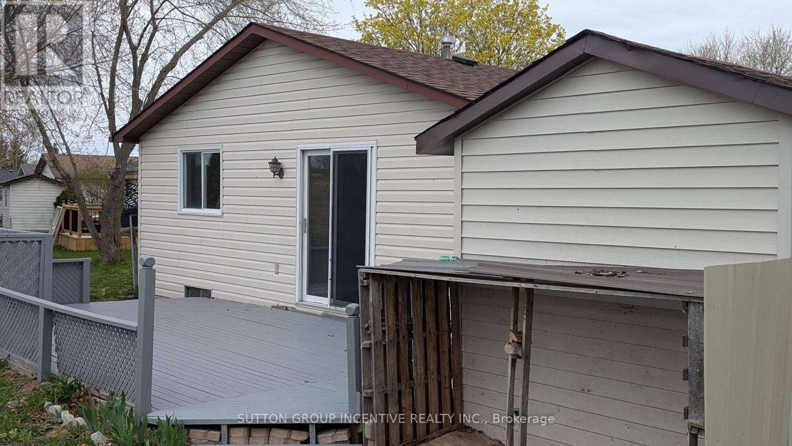 49 ROYAL OAK DRIVE Image 9