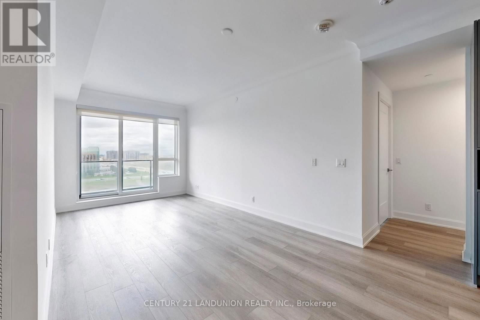 1507 - 8 WATER WALK DRIVE Image 15
