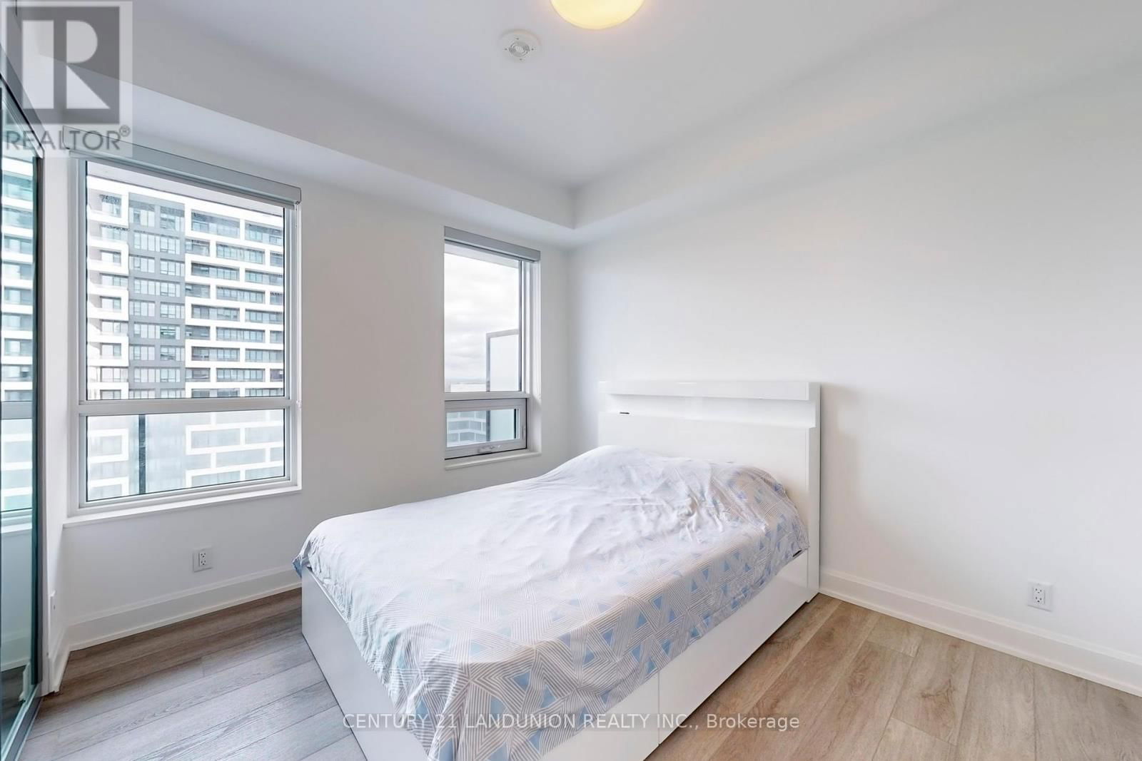 1507 - 8 WATER WALK DRIVE Image 21