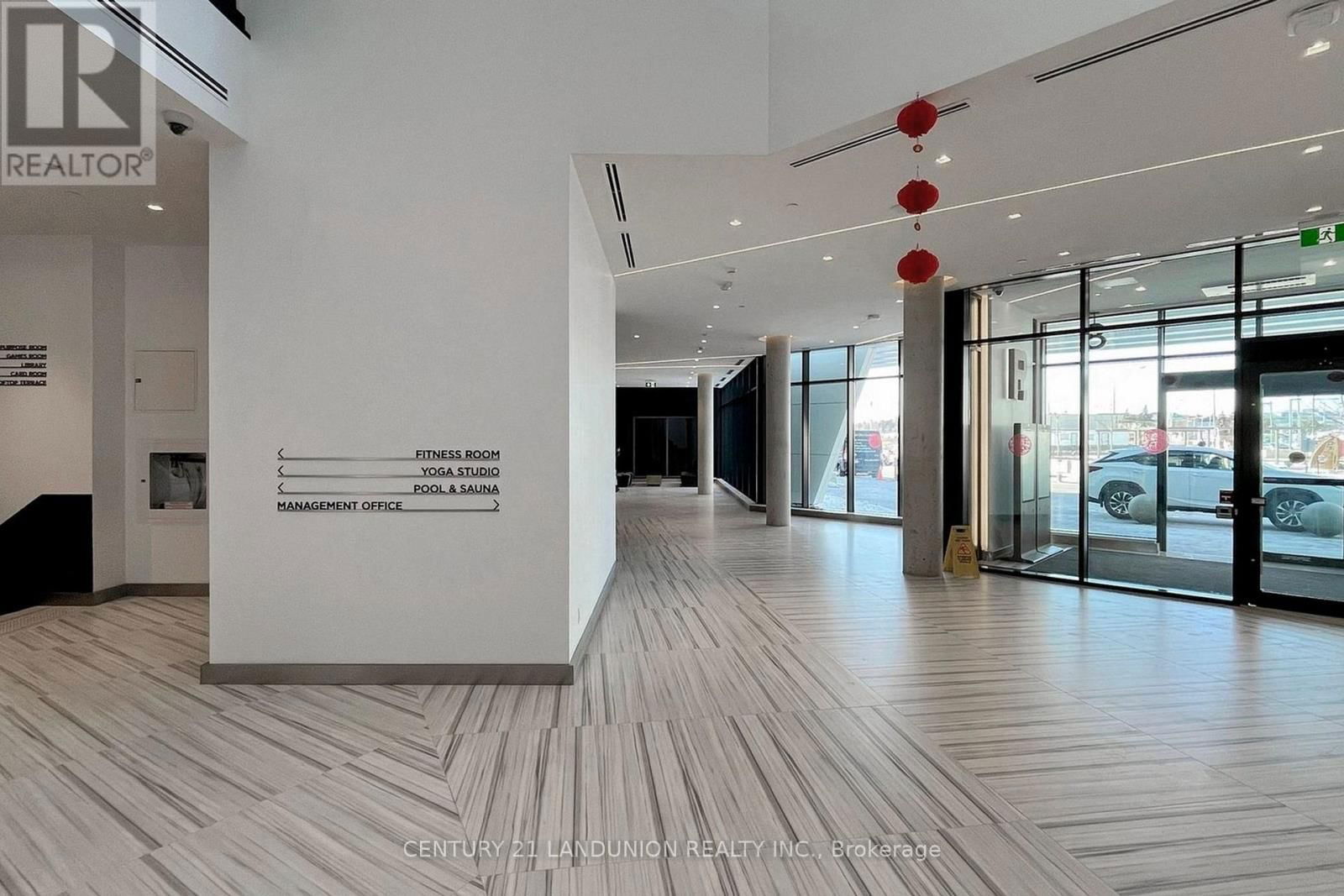 1507 - 8 WATER WALK DRIVE Image 33