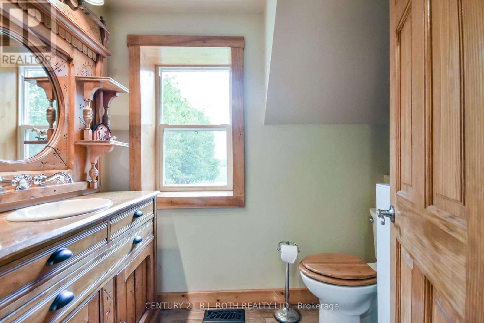 8726 9TH LINE Image 25