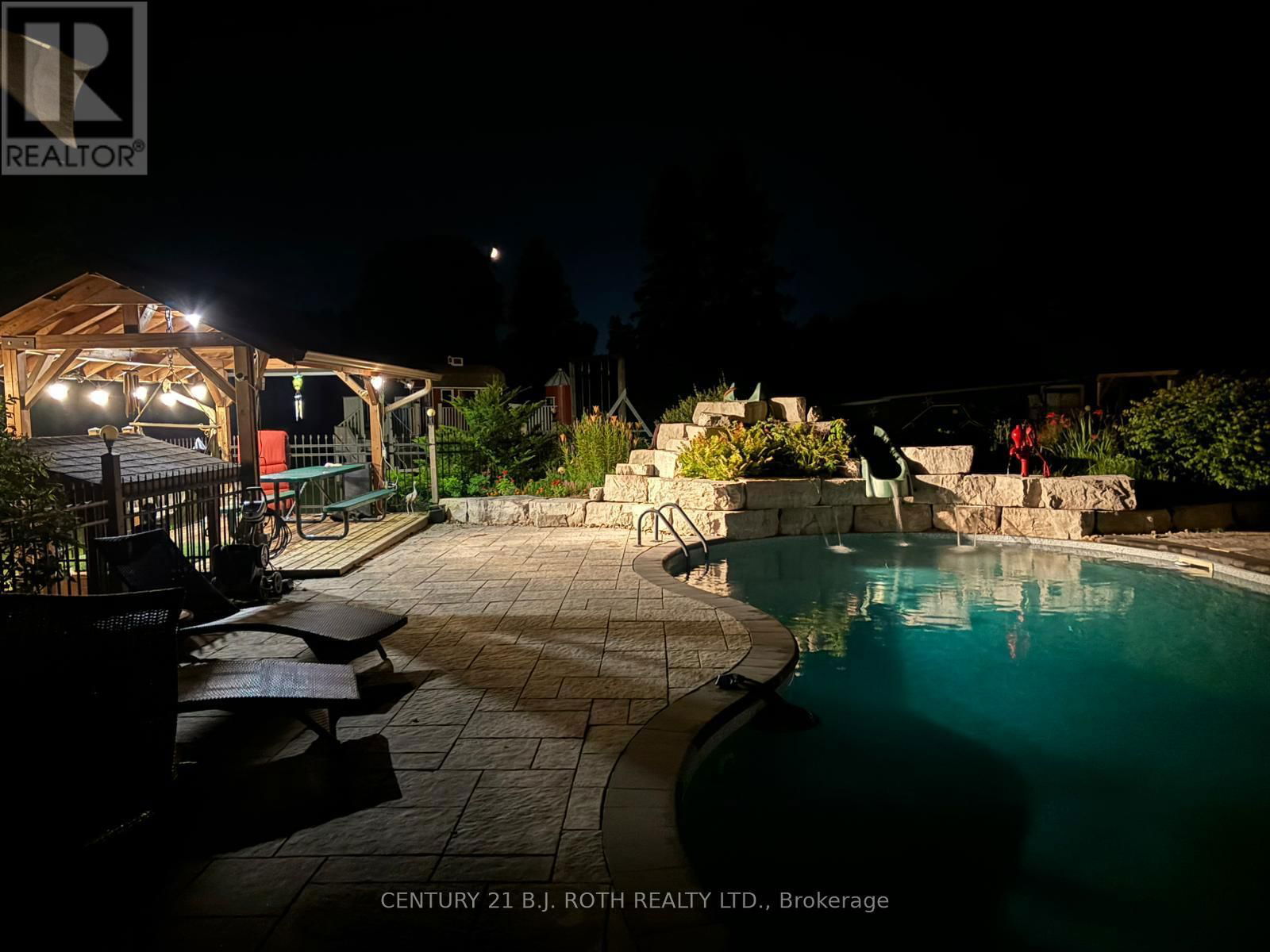 8726 9TH LINE Image 41