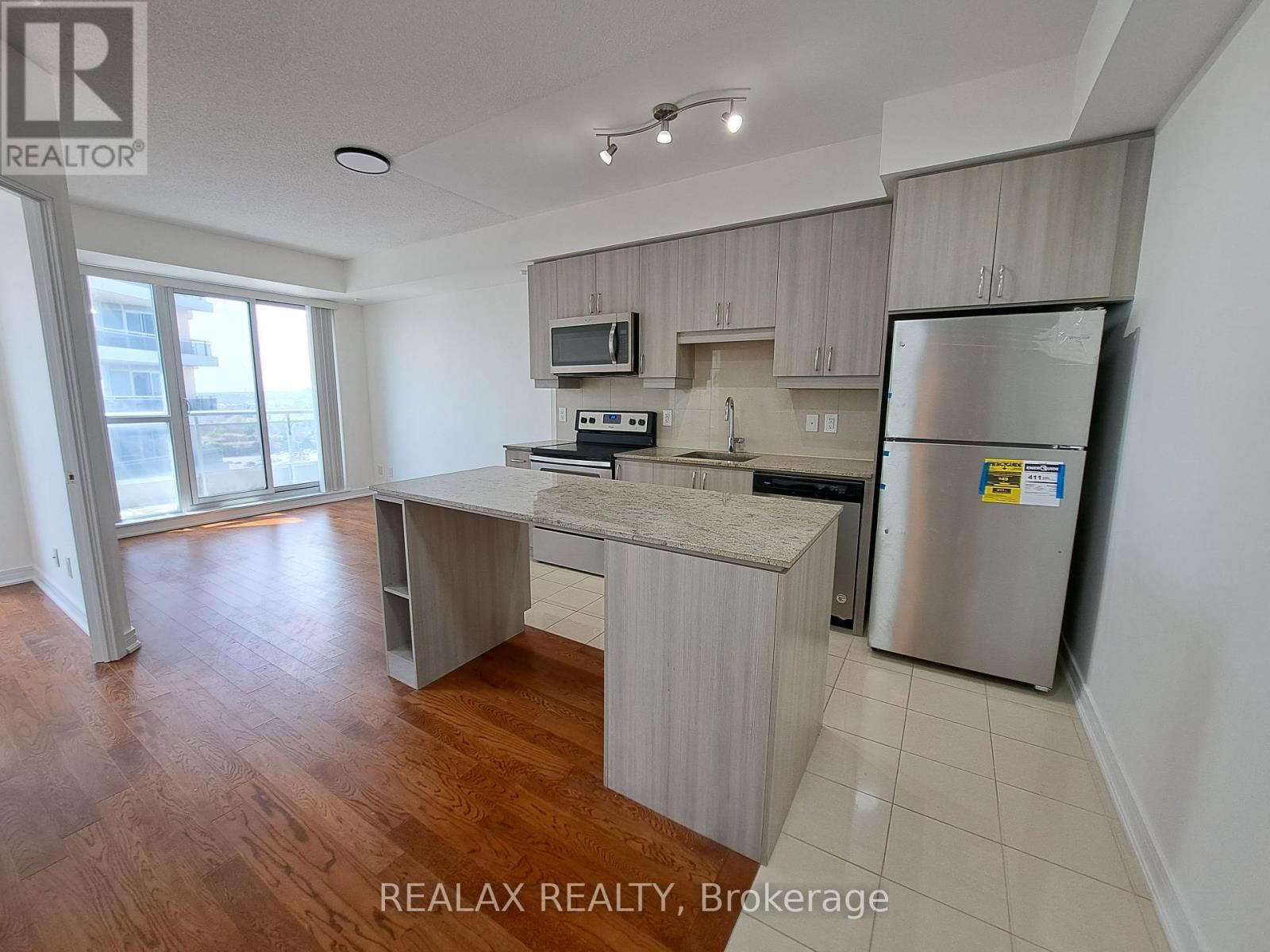 1610 - 9205 YONGE STREET Image 5