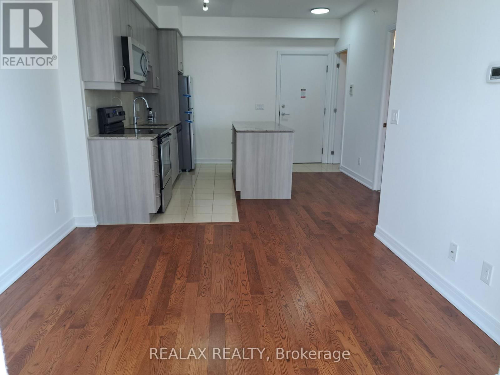 1610 - 9205 YONGE STREET Image 7
