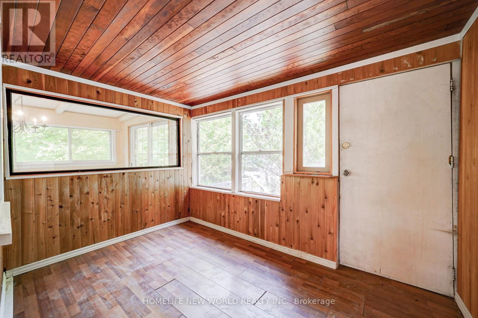 5741 LAKESHORE ROAD Image 11