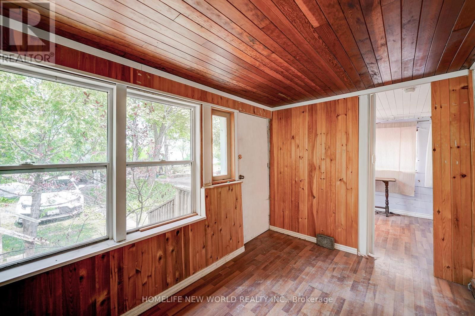 5741 LAKESHORE ROAD Image 13