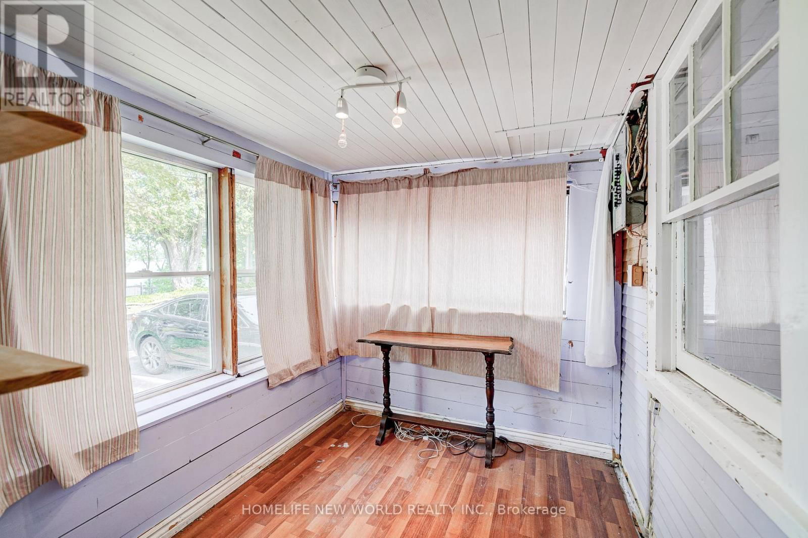 5741 LAKESHORE ROAD Image 14