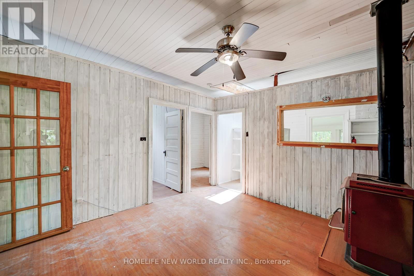 5741 LAKESHORE ROAD Image 16