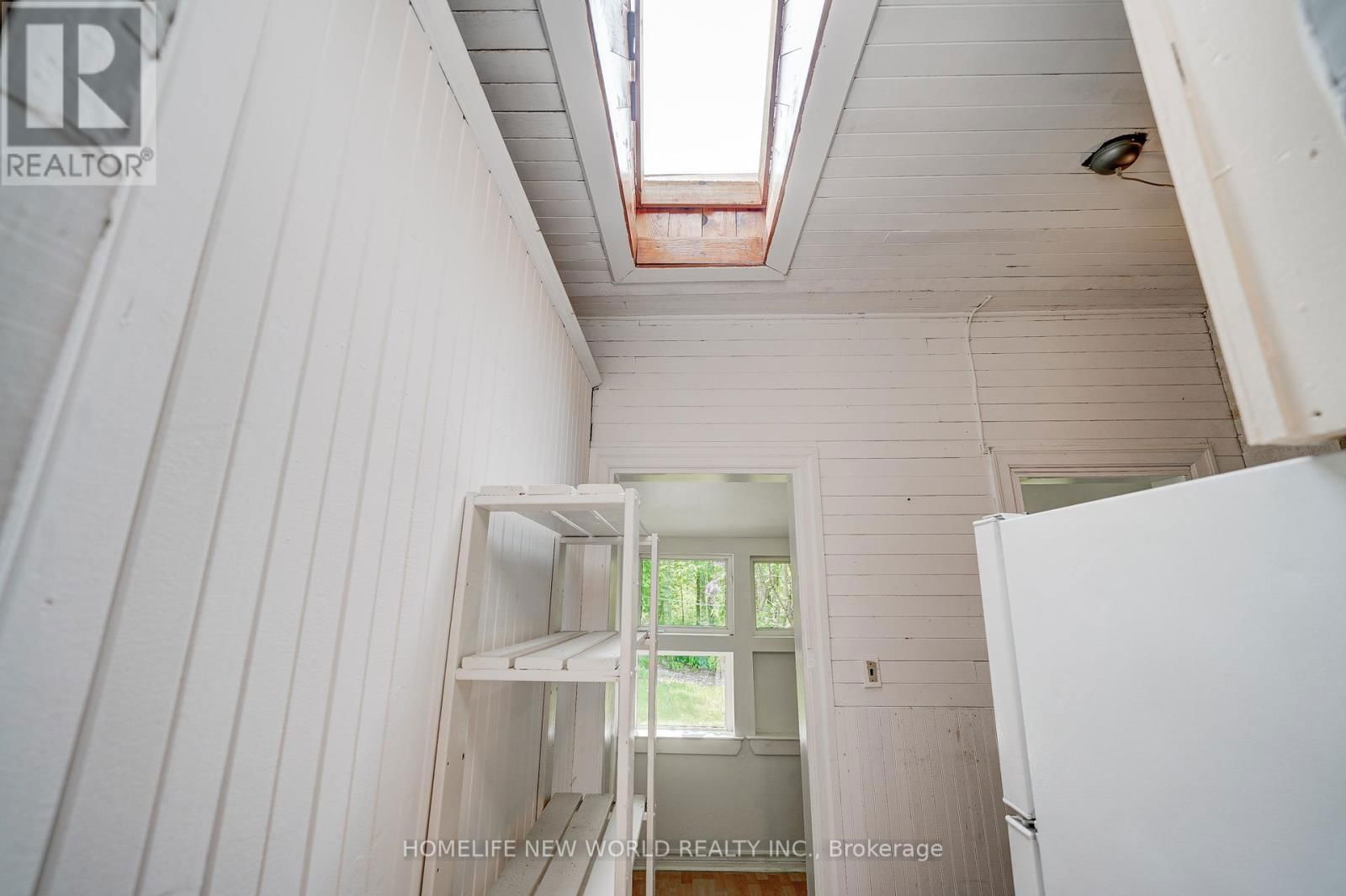 5741 LAKESHORE ROAD Image 22