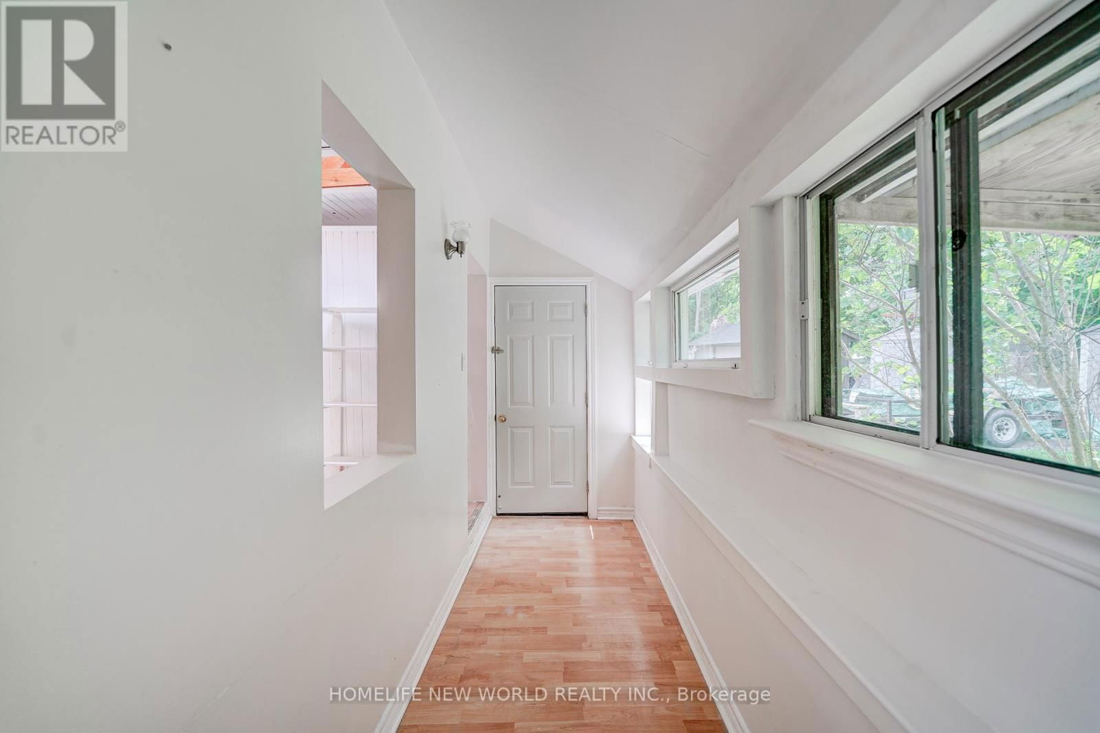 5741 LAKESHORE ROAD Image 27