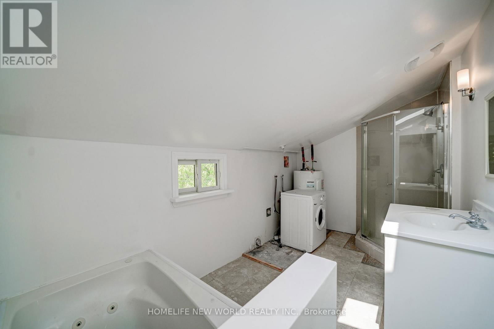 5741 LAKESHORE ROAD Image 29
