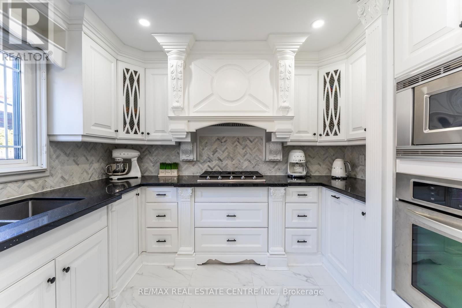 499 ABERDEEN AVENUE Image 17